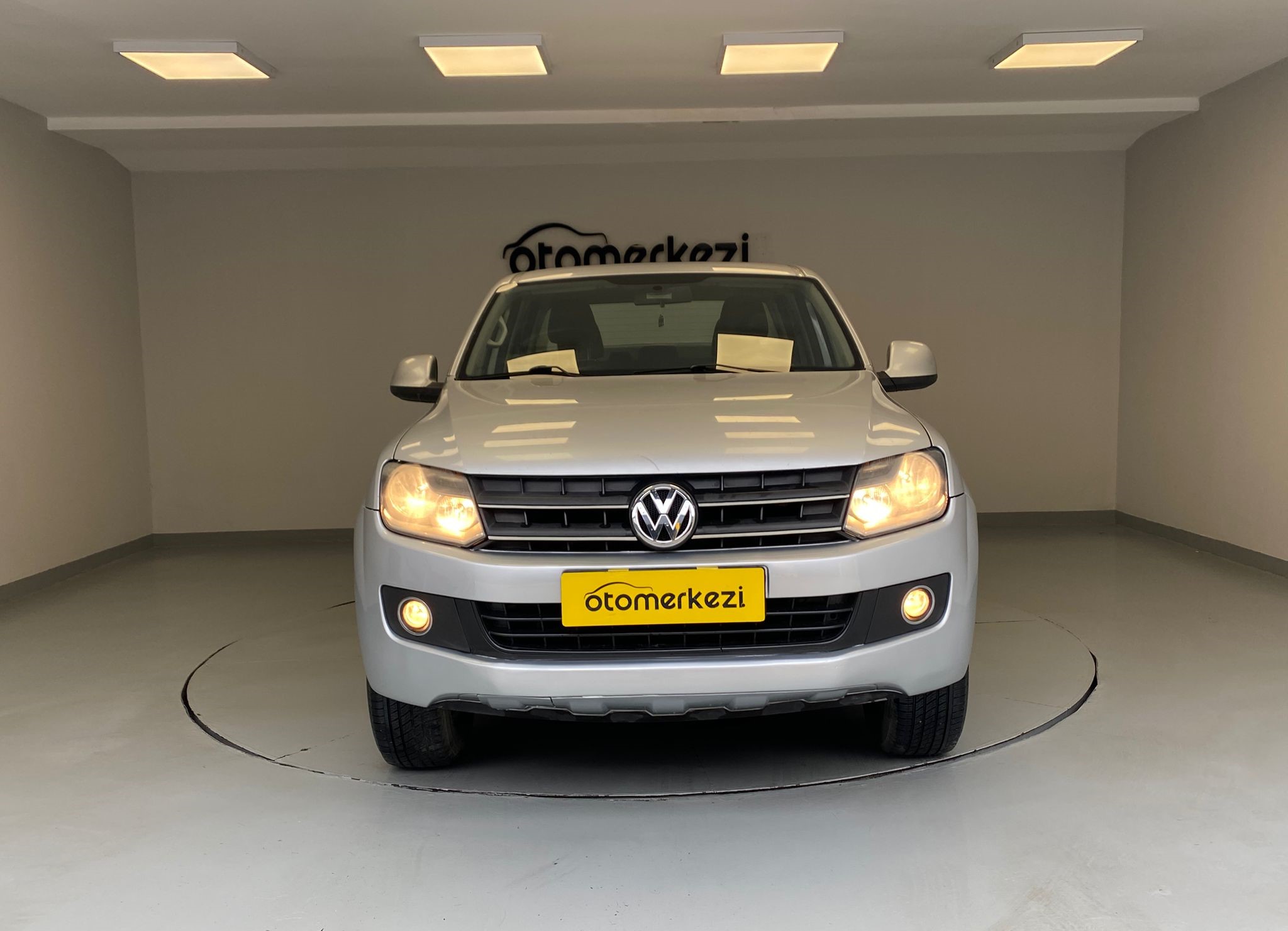 VOLKSWAGEN AMAROK 2
